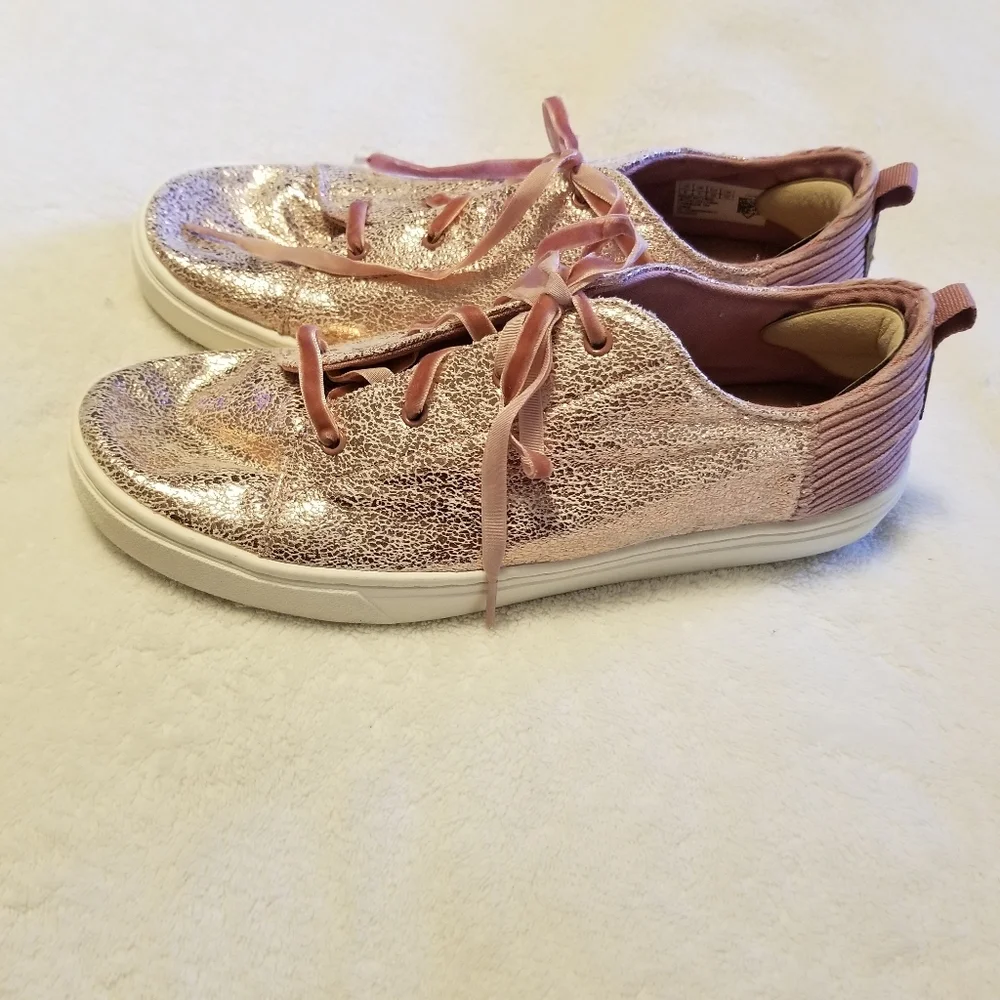 Toms Youth Pink Sparkle Lace Up Sneakers  Size 6 (Big Girl) Shimmering Crackle